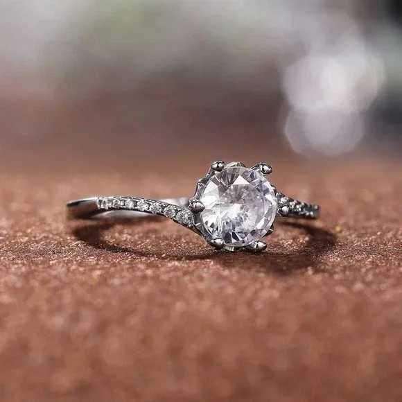 💥NEW MOISSANITE SILVER ROUND TWISTED BIG FLOWER SOLITAIRE ENGAGEMENT RING, K758 - Picture 4 of 7